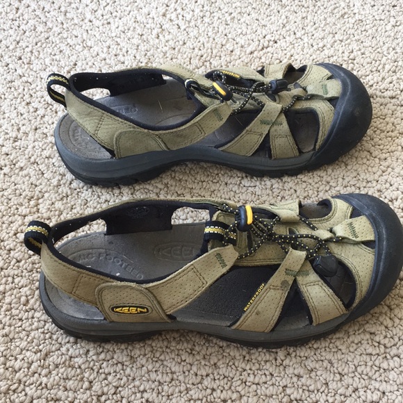 Keen Shoes Womens Light Green Keens Hiking Sandals Poshmark